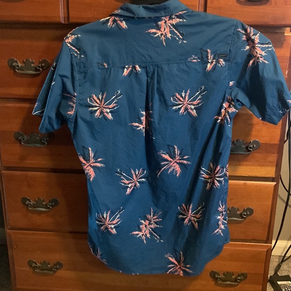 Tropical button down - Picture 3 of 3